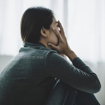 从绘画到艺术人生：张晨的坚持与蜕变之路